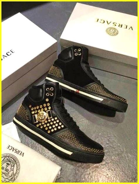 versace takkies.